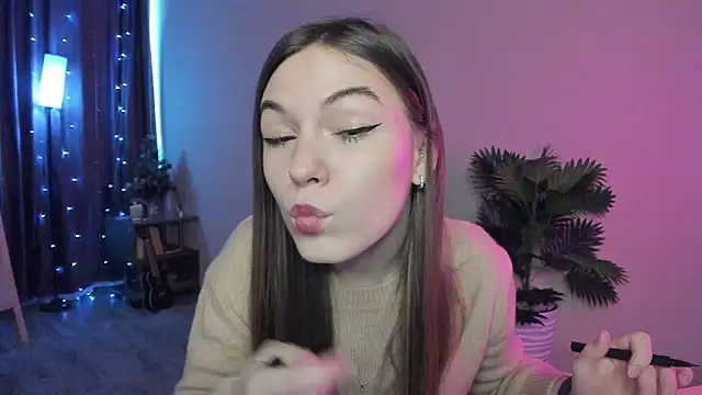 luna lust 212 online show from February 2026 12:13:02 PM