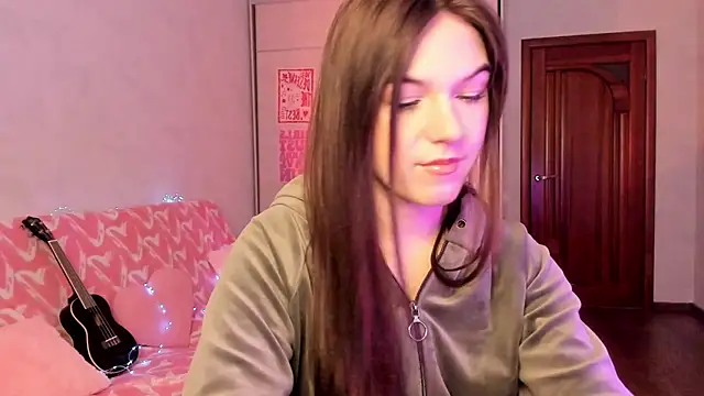 luna lust 212 online show from May 2026 04:17:01 AM