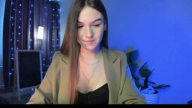 luna lust 212 online show from February 2026 12:15:02 PM