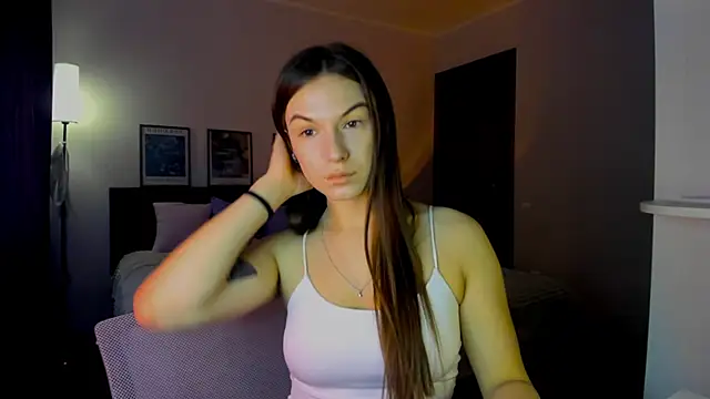 luna lust 212 online show from June 2026 04:35:01 AM