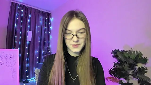 luna lust 212 online show from February 2026 04:13:01 AM