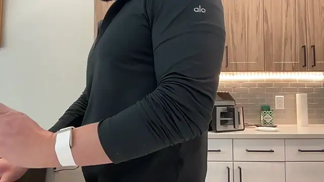 TheTonedPersian online show from November 2025 11:25:02 AM