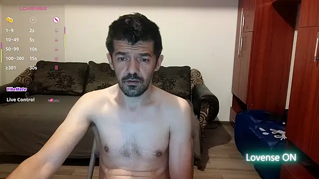 Snapshot of Dale_E chatting on June 2026 10:48:02 PM Dale E online show from June 2026 10:48:02 PM