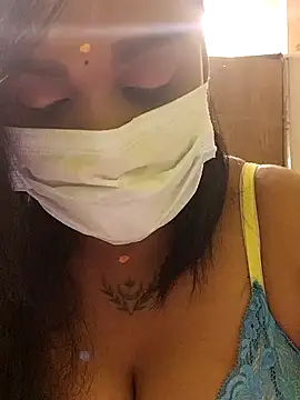 Dharshini98 online show from January 2026 01:37:02 PM