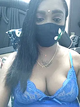 Dharshini98 online show from March 2026 01:40:01 PM