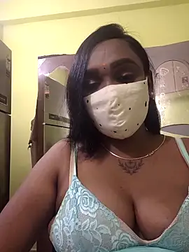 Dharshini98 online show from February 2026 10:06:02 AM