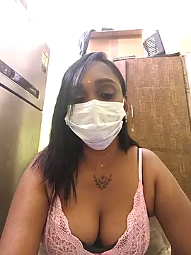 Dharshini98 online show from December 2025 07:58:01 PM