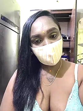 Dharshini98 online show from February 2026 10:04:02 AM