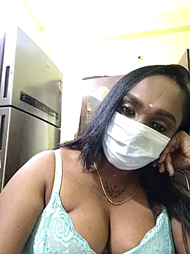 Dharshini98 online show from February 2026 05:02:02 PM