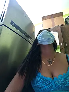 Dharshini98 online show from December 2025 05:01:01 PM