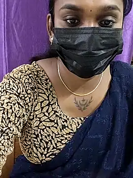 Dharshini98 online show from November 2025 01:04:02 PM