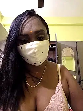 Dharshini98 online show from February 2026 07:43:01 PM