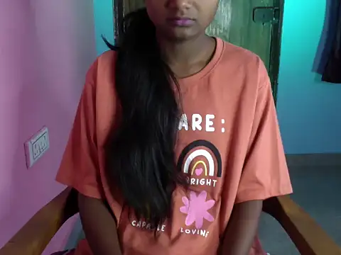 Snapshot of Riyya_00 chatting on November 2025 04:45:02 AM Riyya 00 online show from November 2025 04:45:02 AM