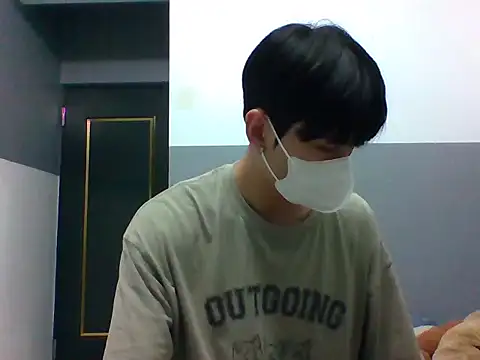 Snapshot of xunyuuu chatting on November 2025 04:22:02 PM xunyuuu online show from November 2025 04:22:02 PM