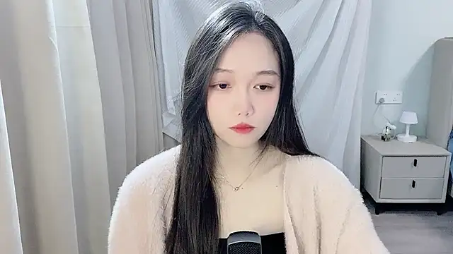 BoiI2u online show from December 2025 03:17:01 PM