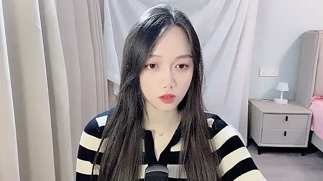 BoiI2u online show from November 2025 03:22:01 PM