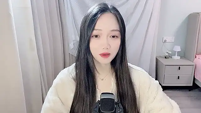 BoiI2u online show from December 2025 03:23:01 PM