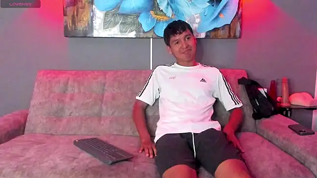 Carl-Milton online show from November 2025 12:31:01 PM