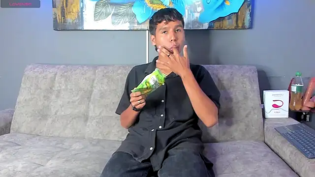 Carl-Milton online show from November 2025 12:47:01 AM