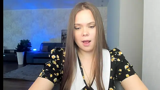 Snapshot of Kira_love_81 chatting on May 2026 12:13:02 PM Kira love 81 online show from May 2026 12:13:02 PM