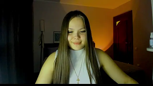 Snapshot of Kira_love_81 chatting on May 2026 07:45:02 PM Kira love 81 online show from May 2026 07:45:02 PM