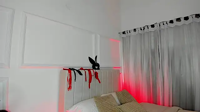 ZashaBaker online show from November 2025 02:10:01 PM