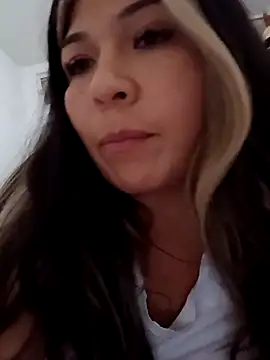 LatinaCalienteMilf online show from November 2025 03:38:02 PM
