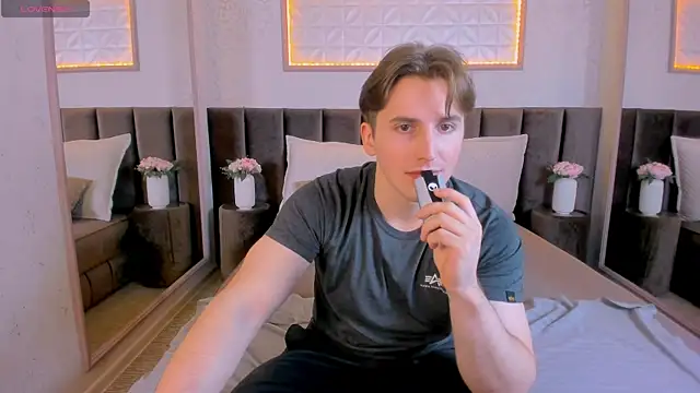 MarkYeti online show from November 2025 01:00:02 PM