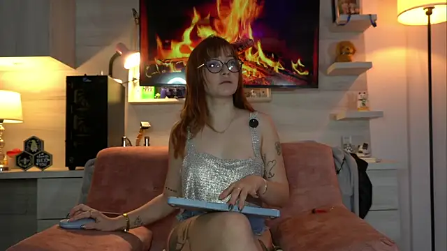 Teenjenn  online show from February 2026 04:17:01 PM