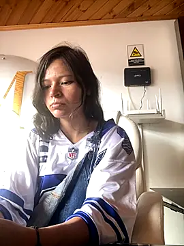 ninffa 18 online show from November 2025 06:33:01 PM