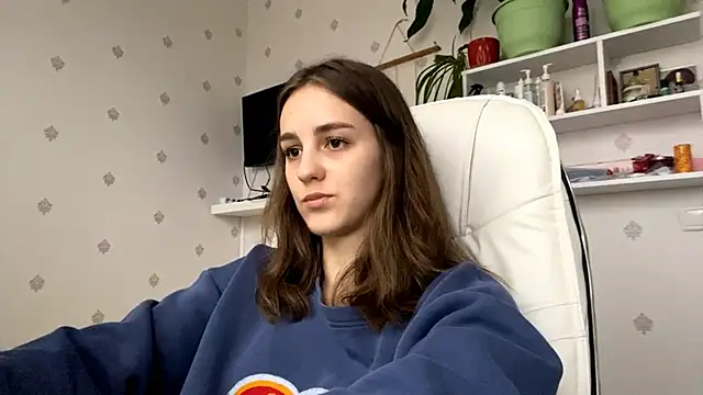 SweetieKatie online show from November 2025 12:15:02 PM