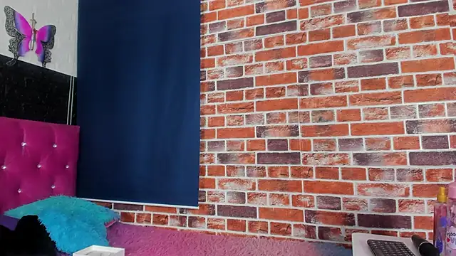 Nyra Rose online show from December 2025 05:18:01 AM