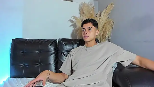 ZeusBrant online show from March 2026 01:45:02 PM