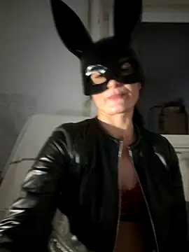 cameleonix18 online show from November 2025 08:52:02 PM