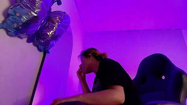 NinaSakura Eup online show from February 2026 11:37:02 AM