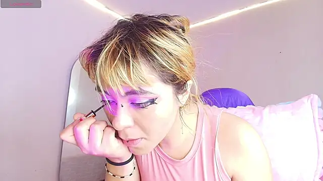 NinaSakura Eup online show from December 2025 11:42:02 AM