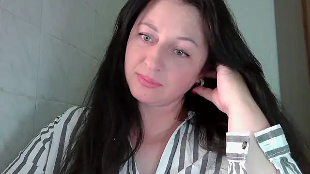 Snapshot of MelinaAx chatting on July 2026 07:17:01 PM MelinaAx online show from July 2026 07:17:01 PM