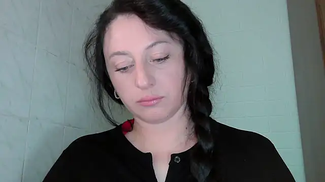 Snapshot of MelinaAx chatting on June 2026 07:30:01 AM MelinaAx online show from June 2026 07:30:01 AM