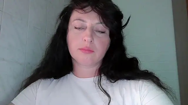 Snapshot of MelinaAx chatting on July 2026 07:00:01 PM MelinaAx online show from July 2026 07:00:01 PM