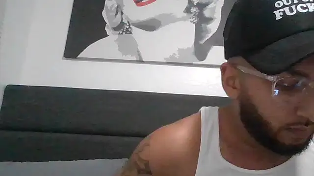 Snapshot of jloco954 chatting on November 2025 05:44:02 AM jloco954 online show from November 2025 05:44:02 AM