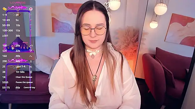 EmmaBloomm online show from January 2026 09:32:01 PM