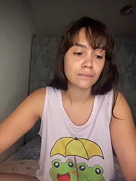 carolsapequinha online show from May 2026 10:20:02 AM