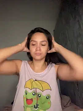 carolsapequinha online show from May 2026 10:43:01 AM