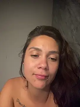 carolsapequinha online show from July 2026 02:18:02 AM