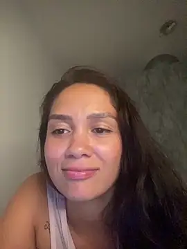 carolsapequinha online show from March 2026 09:37:01 PM