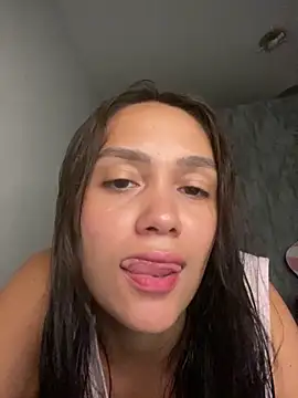 carolsapequinha online show from February 2026 11:21:01 AM