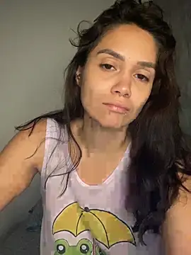 carolsapequinha online show from June 2026 11:42:01 AM