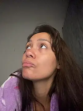 carolsapequinha online show from June 2026 05:41:02 PM