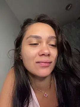 carolsapequinha online show from February 2026 12:10:02 PM