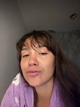 carolsapequinha online show from May 2026 01:33:01 PM